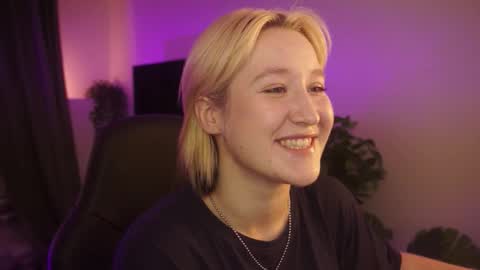 Cin Bellamy online show from October 7, 6:53 am