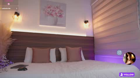 Cinthia online show from November 10, 8:28 am