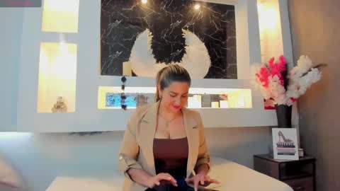 Cinthya  online show from October 4, 12:25 pm