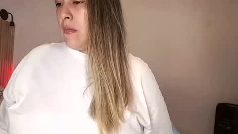 Cinty online show from April 24, 2:35 am