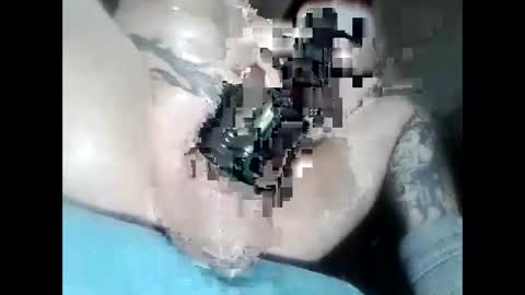 oilywanker online show from December 4, 8:34 pm