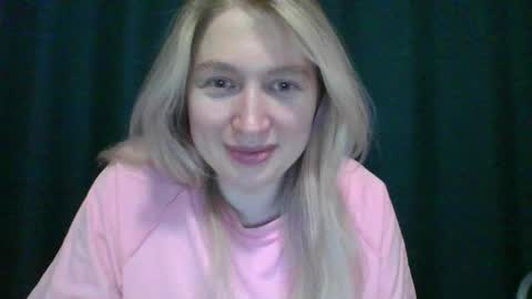 Snapshot of citrusblissss chatting on March 7, 6:22 pm citrusblissss online show from March 7, 6:22 pm