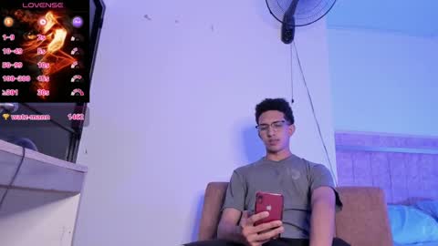 cj_davis1 online show from October 2, 3:27 am