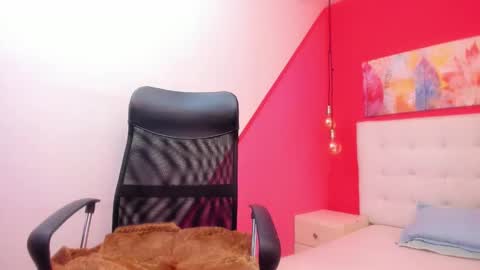 Snapshot of claire_aristizabal chatting on January 31, 3:52 am claire aristizabal online show from January 31, 3:52 am