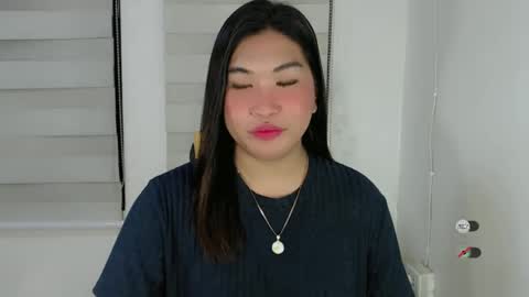 CLAIRE online show from March 8, 9:39 am