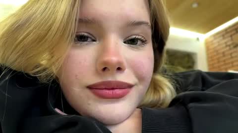 Malin online show from April 30, 2:11 pm