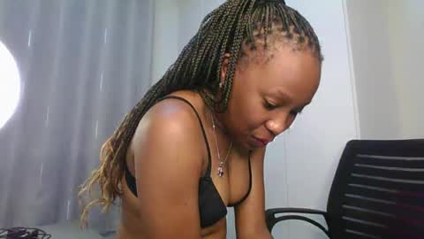 clara11 online show from September 18, 8:35 pm