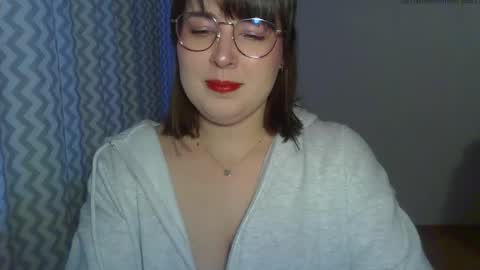 Clara online show from April 22, 5:31 pm