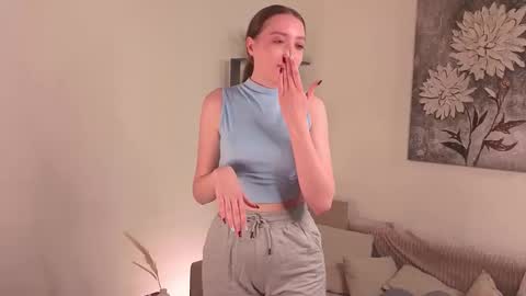 Lora online show from February 8, 1:42 am