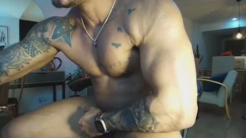 Snapshot of clark_strong chatting on October 6, 8:15 pm clark_strong online show from October 6, 8:15 pm