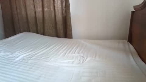 Snapshot of classyhornybabe chatting on September 10, 9:32 am Angel online show from September 10, 9:32 am