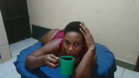 Snapshot of classyhornybabe chatting on February 25, 3:42 am Angel online show from February 25, 3:42 am