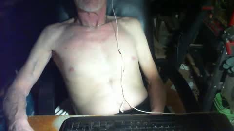 claudeg2523 online show from February 19, 2:54 am