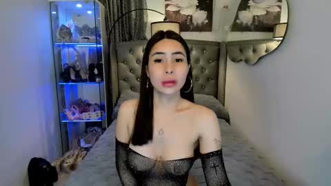 Snapshot of claudia_empress chatting on October 12, 5:26 pm Naughty Claudia online show from October 12, 5:26 pm