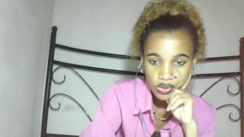 claudianne online show from April 12, 7:45 am