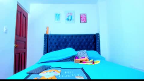 Snapshot of clayr_rosse chatting on September 23, 10:38 pm Clayr online show from September 23, 10:38 pm