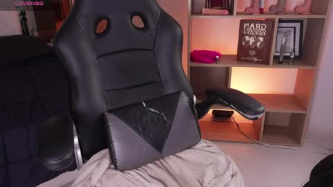 Cleo Adams online show from April 10, 6:30 am