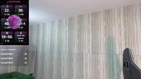 Clementine online show from October 3, 11:51 am