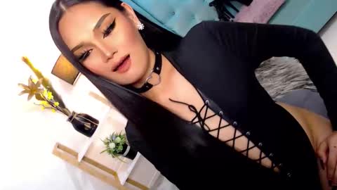 Cleo online show from October 21, 10:57 pm