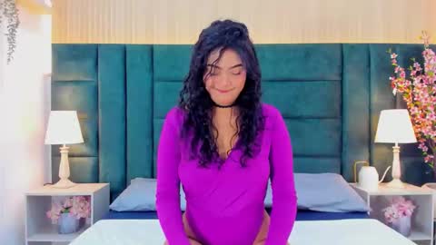 clhoee_miller online show from March 28, 3:35 pm