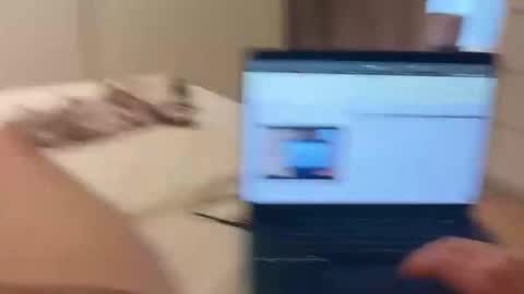 clitoliker online show from December 4, 9:20 am