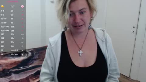 Syl  online show from November 16, 2:52 pm