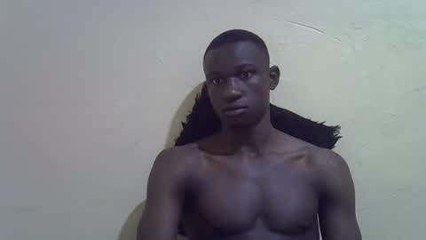 clive_damian online show from February 19, 1:05 am