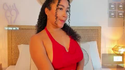 Snapshot of cloe_25 chatting on October 14, 1:41 am cloe_25 online show from October 14, 1:41 am