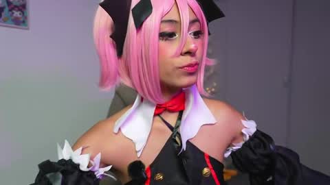 Cloe online show from April 15, 1:03 pm