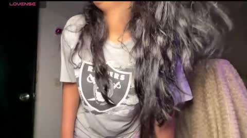 Snapshot of cloe_small08 chatting on October 17, 5:11 am cloe small online show from October 17, 5:11 am