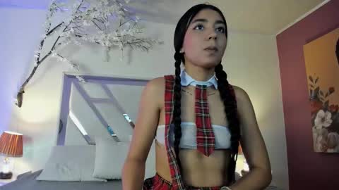 CLOE  online show from December 5, 3:17 am