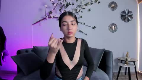 CLOE  online show from November 23, 1:31 pm