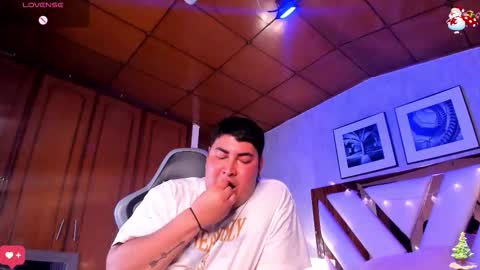 Cloe x Billy online show from December 4, 8:19 pm