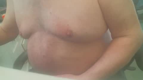 Snapshot of clouds8888 chatting on October 30, 8:09 pm clouds8888 online show from October 30, 8:09 pm