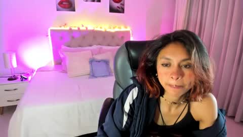 emely dolce online show from September 29, 3:27 am