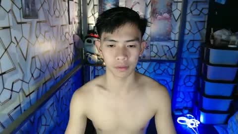 clyde_twinkx online show from January 6, 7:51 pm