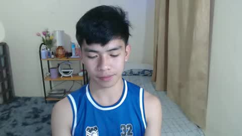 clyde_twinkx online show from March 18, 12:44 pm