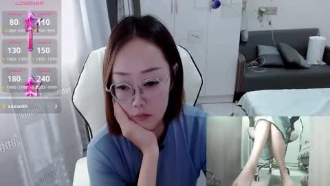 Snapshot of coco_coo chatting on September 13, 7:55 am coco online show from September 13, 7:55 am