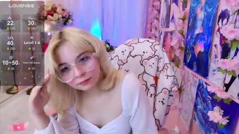 Snapshot of coconut_mia chatting on September 26, 2:03 pm Mia online show from September 26, 2:03 pm