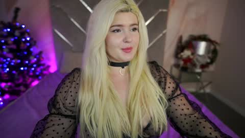 Snapshot of cocosecretss chatting on January 3, 11:14 am onlyfans amyleyy online show from January 3, 11:14 am