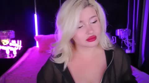 Snapshot of cocosecretss chatting on September 30, 7:41 am onlyfans amyleyy online show from September 30, 7:41 am