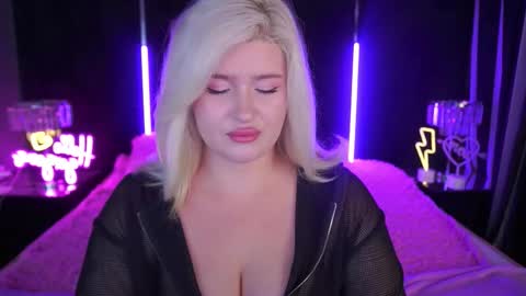 Snapshot of cocosecretss chatting on October 11, 7:02 am onlyfans amyleyy online show from October 11, 7:02 am