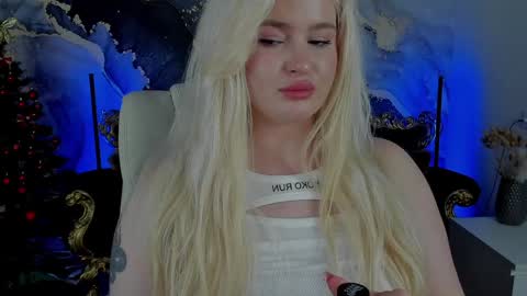 Snapshot of cocosecretss chatting on December 21, 11:01 am onlyfans amyleyy online show from December 21, 11:01 am