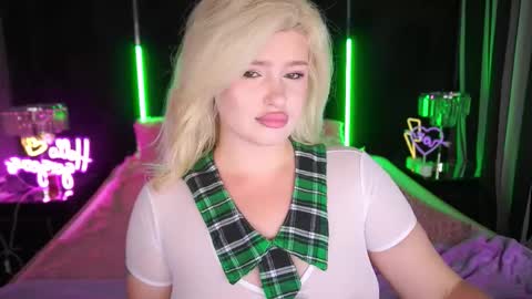 Snapshot of cocosecretss chatting on October 18, 7:23 am onlyfans amyleyy online show from October 18, 7:23 am