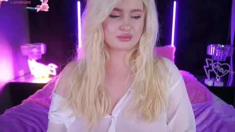Snapshot of cocosecretss chatting on February 11, 10:47 am onlyfans amyleyy online show from February 11, 10:47 am