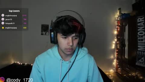 Snapshot of cody_evanss chatting on January 14, 2:29 am cody online show from January 14, 2:29 am