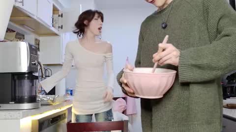 Cokia online show from February 7, 1:30 am