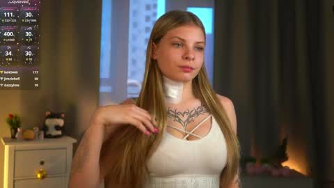 Jenny online show from March 25, 2:13 pm