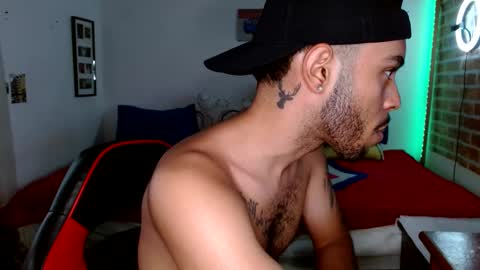Snapshot of colinlatinbrown chatting on February 3, 6:07 pm IG online show from February 3, 6:07 pm