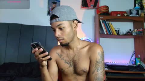 Snapshot of colinlatinbrown chatting on September 29, 10:47 am IG online show from September 29, 10:47 am